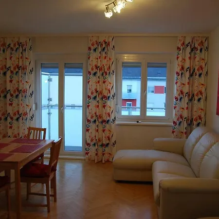 Super Gunstige 72 M² Wohnung, 3 Апартаменты