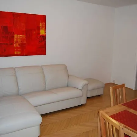 Super Gunstige 72 M² Wohnung, 3 Апартаменты Грац