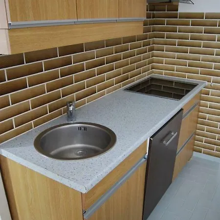 Super Gunstige 72 M² Wohnung, 3 *